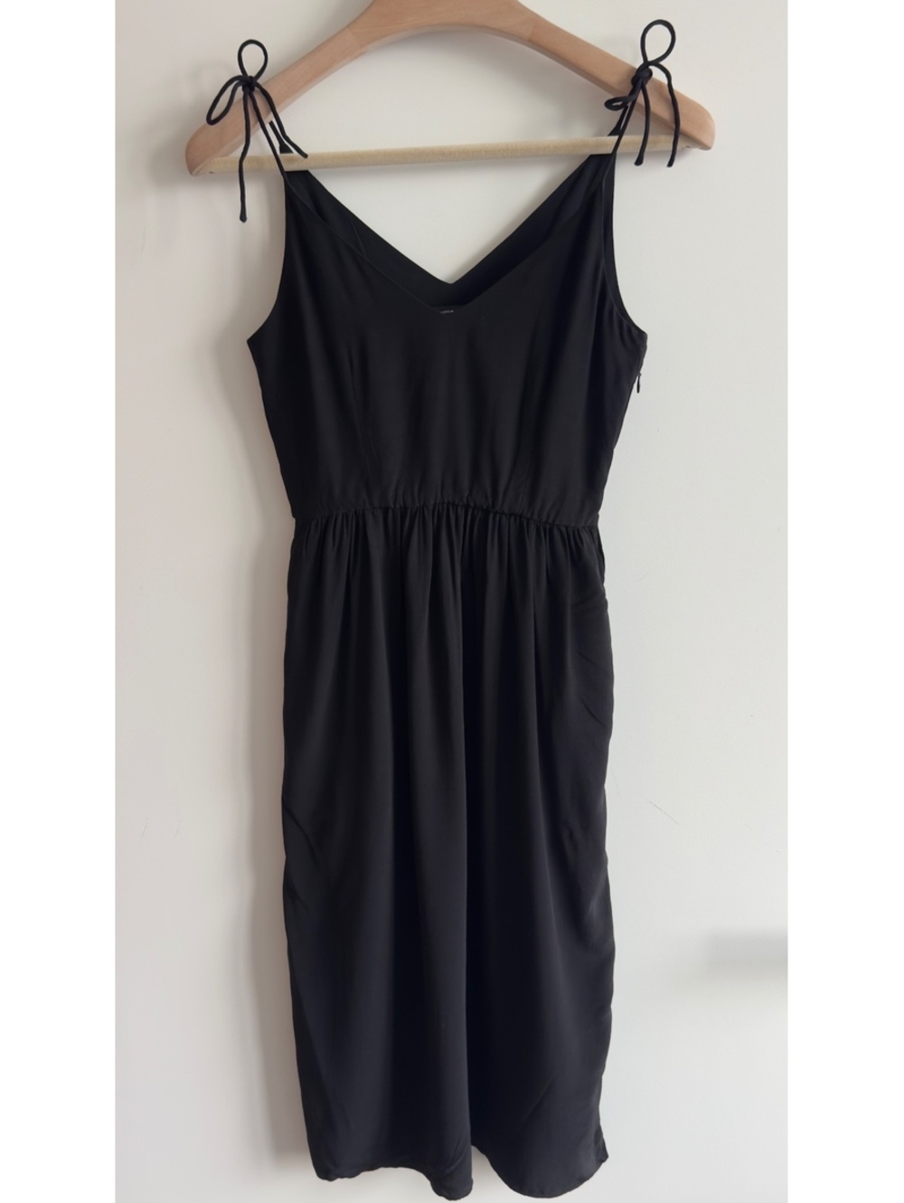 & Other Stories Black Tie Strap Midi Dress V Neck Sleeveless Size 0 EUR 32